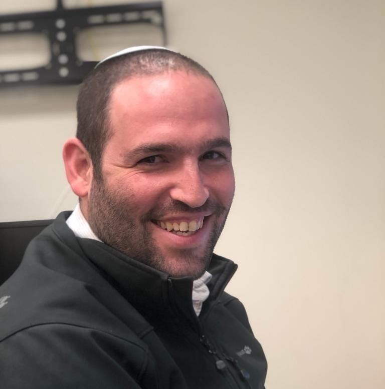 סערת השאלון | בהר המור נלחמים בדעות לא באנשים