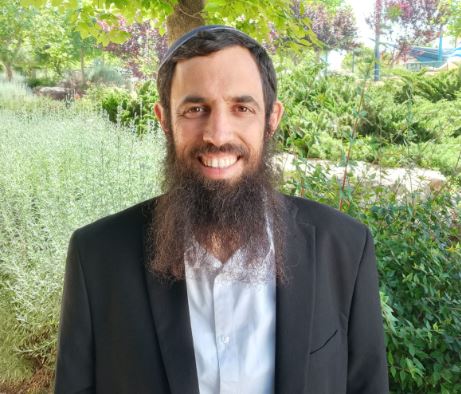 עסקת המאה: לא מוכרים ילד כדי לבנות עוד קומה בבית