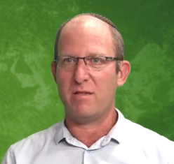 צפו: קצר על הפרשה | למה התורה מתייחסת למיניות?