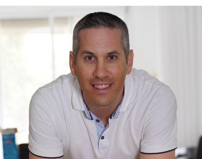 אביה של הקומונרית: "יש לנו עם מיוחד, עם מאוחד"