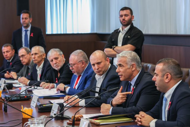 ממשלת בנט לפיד (צילום: Photo by Amit Shabi/POOL)