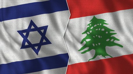 דגלי לבנון וישראל (שאטרסטוק)