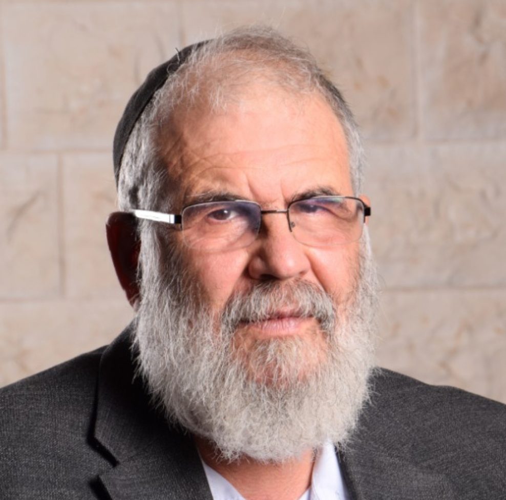 על בית חשמונאי, עלינו ועל היחס לשונה