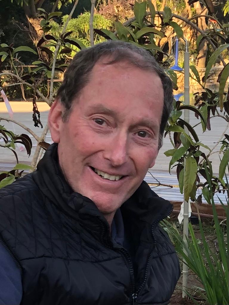 מדברים על מורדי הגטאות, שוכחים את מפעל ההצלה