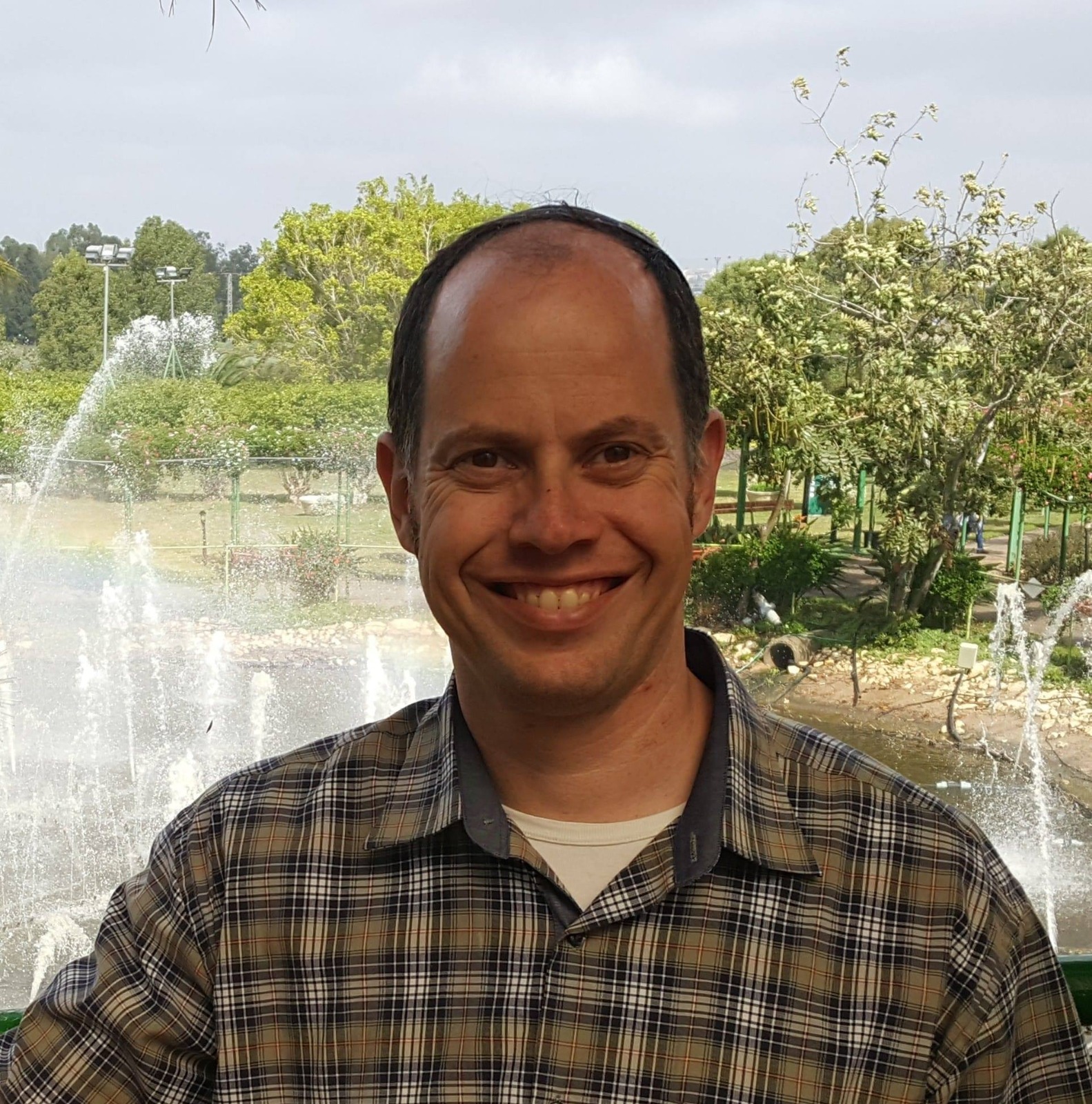 שתי המילים הכי חשובות בפוסט של יאיר שרקי