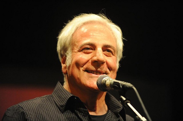 לפי אמסלם, חובה לטאטא את המפגינים לפח האשפה של ההיסטוריה | דעה