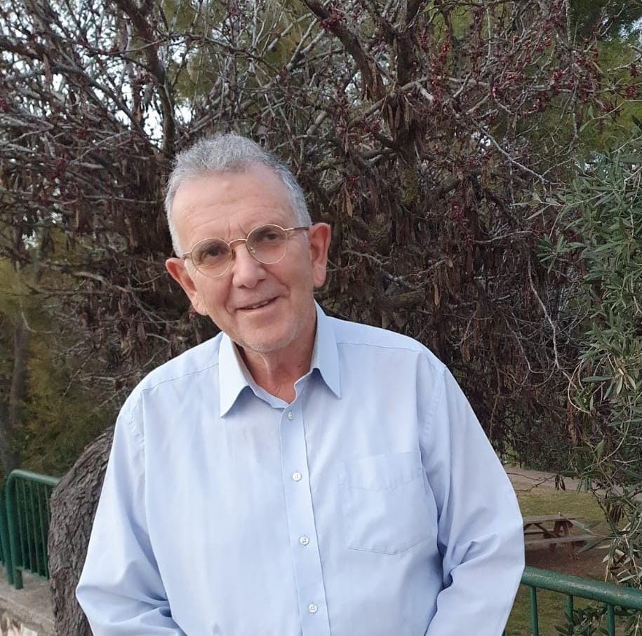 בין החיים למוות: הסבים והסבתות שנותרים מאחור