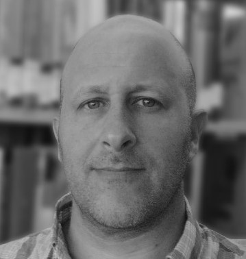 בין משיחיות ארצית לאסונית