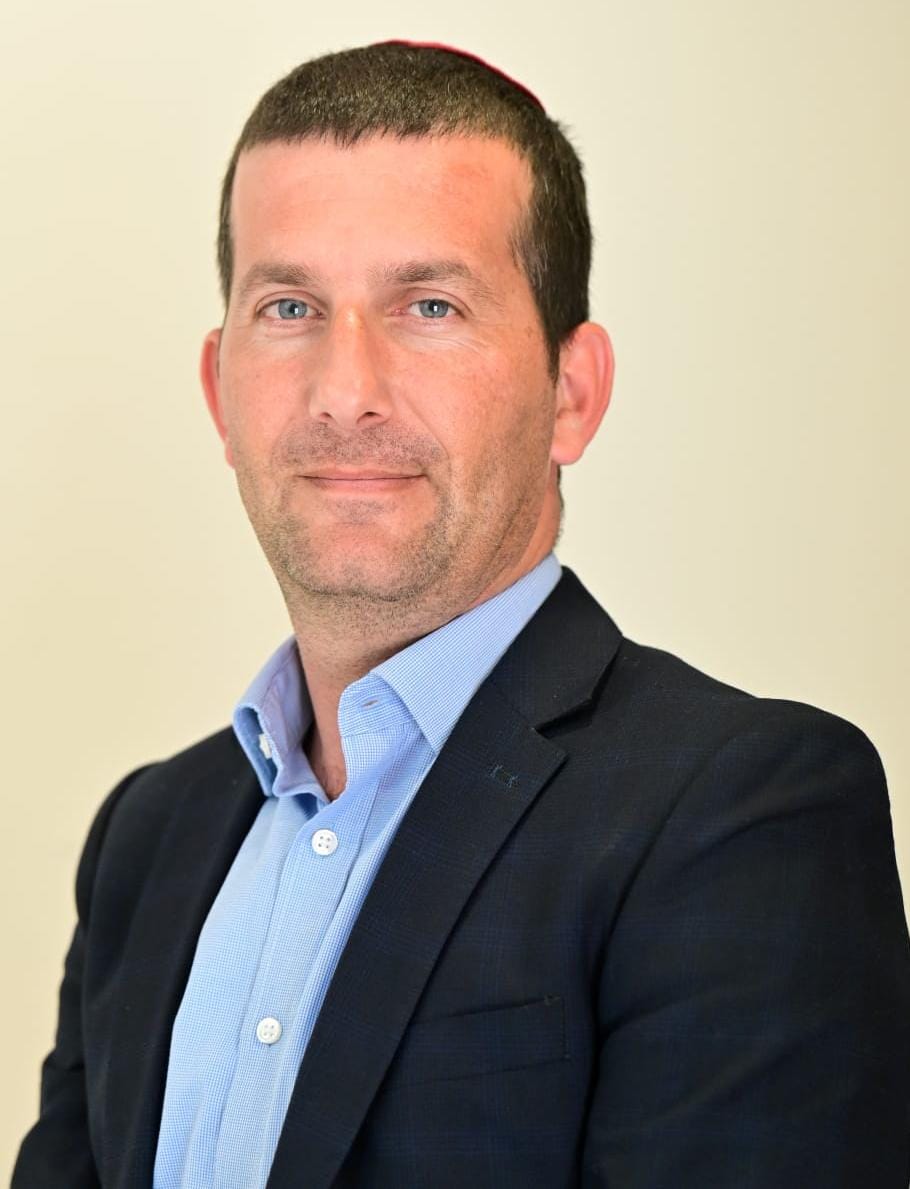 לוחם במילואים בטור הצדעה לציבור החרדי