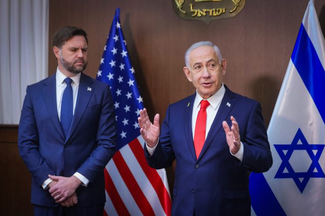 Israeli Prime Minister Benjamin Netanyahu holds a press conferene with U.S. Vice President JD Vance at the Prime Minister's office in Jerursalem, October 22, 2025. Photo by Marc Israel Sellem/POOL *** Local Caption *** áéáéøàù äîîùìä áðéîéï ðúðéäå
îñéáú òéúåðàéí
àøöåú äáøéú
ñâï ðùéà àøöåú äáøéú
â'éé. ãé. åàðñ